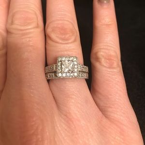 3.9ct CZ White Gold Rhodium Ring Set